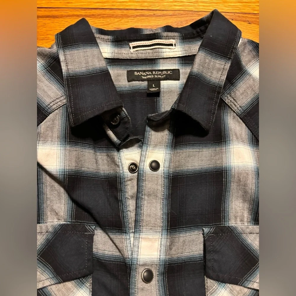 Banana Republic Men's Black & White Plaid Button-Down Shirt